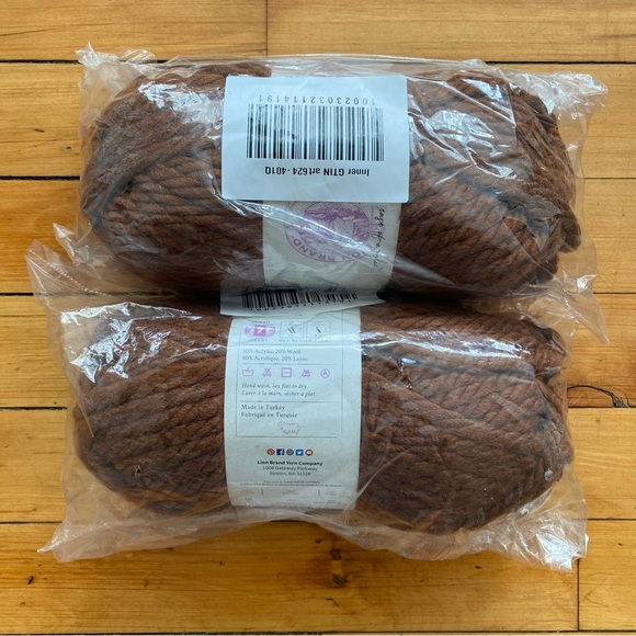 🤎 2 New Skeins of Wool Ease Wow! Yarn in Pumpkin Spice - Picture 2 of 4